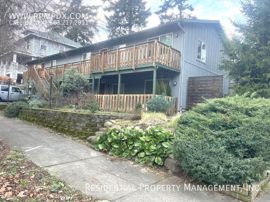 Foto principal - Charming and Updated Mt. Tabor Apartment w...