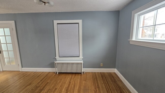 Building Photo - 366 Cameron St