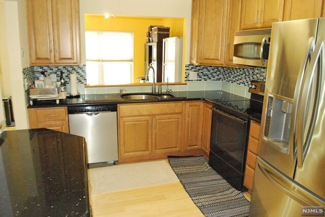 Building Photo - 558 Ridge Ln