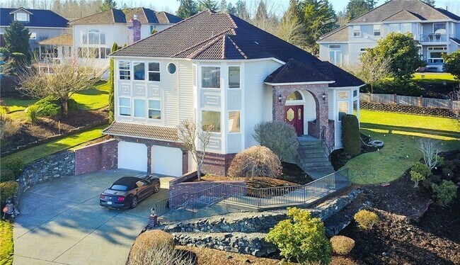 Foto del edificio - "Mini-Castle" in Edgewood, WA, Stunning VI...