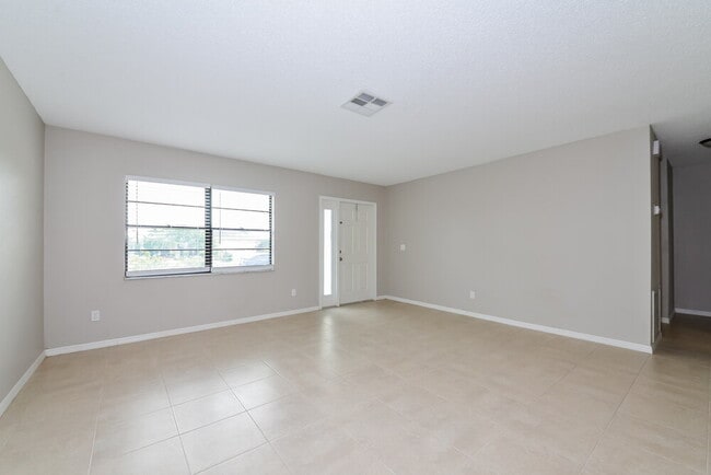 Building Photo - 1802 Fort Duquesna Dr