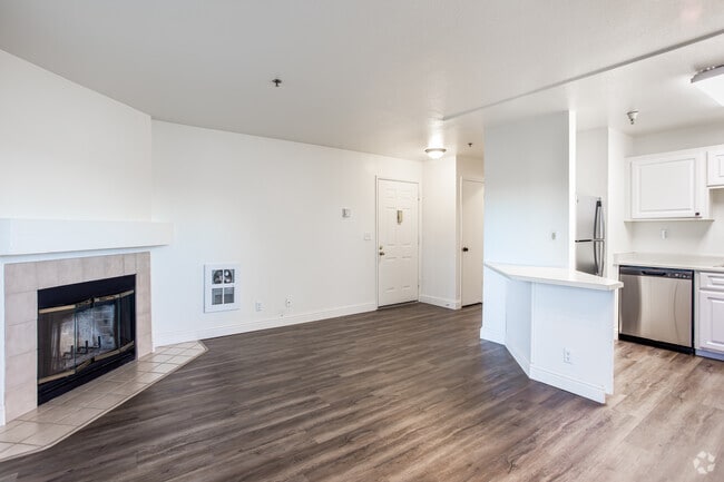 1HAB-1BA - 820 ft² - Quail Hill Apartments