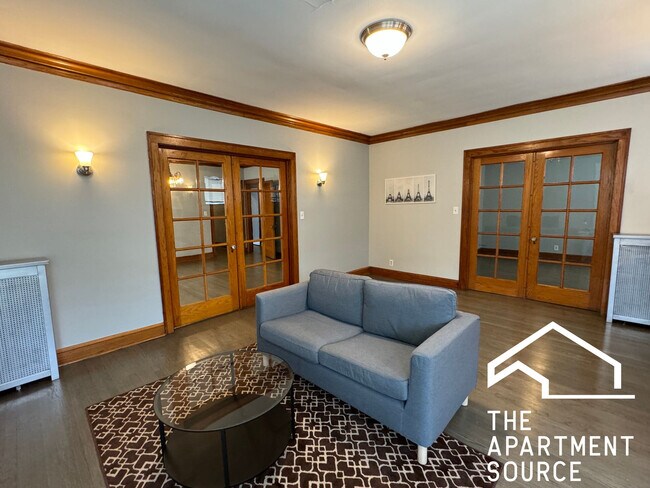Foto del edificio - 2996 N Ridgeway Ave