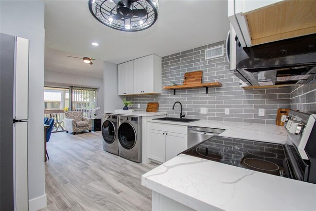Foto del edificio - 12900 Walden Rd