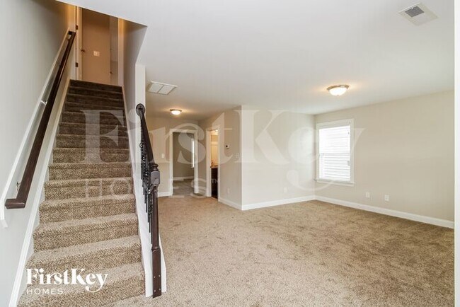 Foto del edificio - 2207 Talon Dr