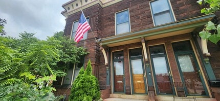 Building Photo - 510 Market St