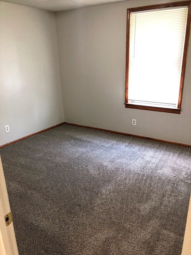 Foto del edificio - 3 Bed, 2 Full Bath House, MOVE-IN READY!!
