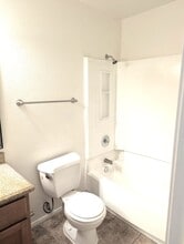 Building Photo - 3715 Tallyho Dr