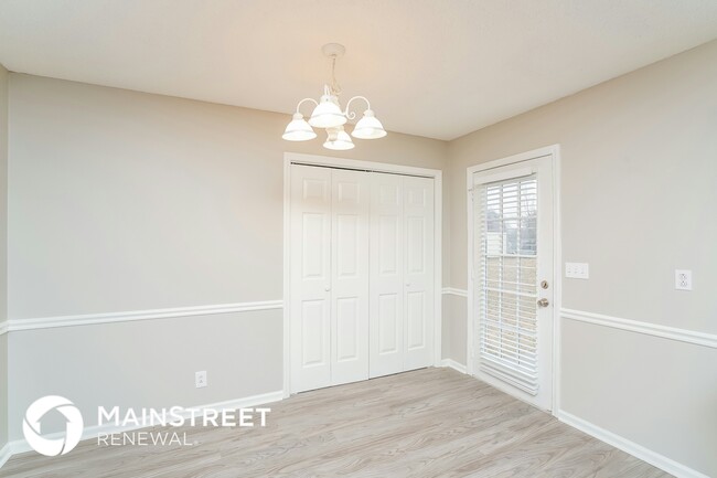 Building Photo - 1325 Malvern Dr