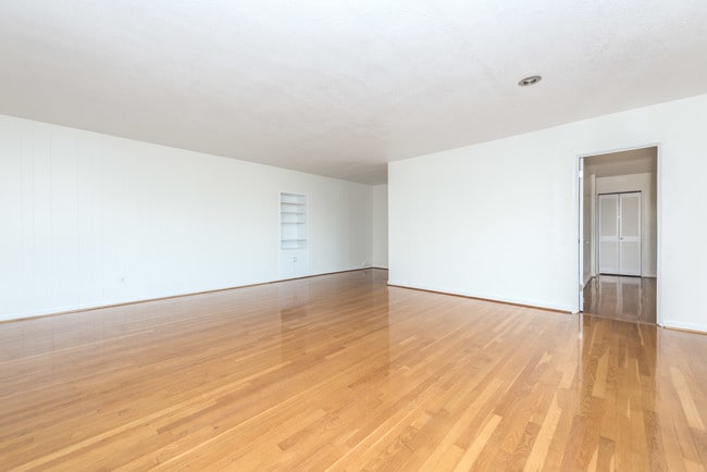 Foto del edificio - 3204-3212 SW 10th Ave