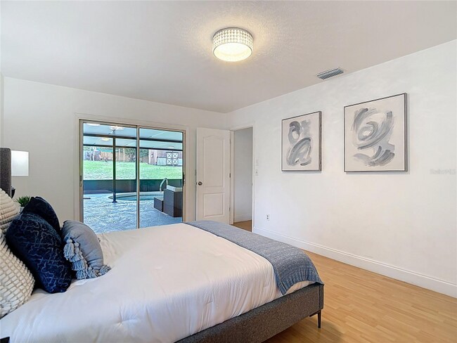 Foto del edificio - 5344 Lowell Ave