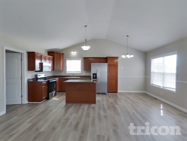 Building Photo - 1339 Loren Circle