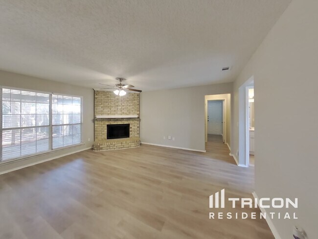 Foto del edificio - 1353 Boyd St