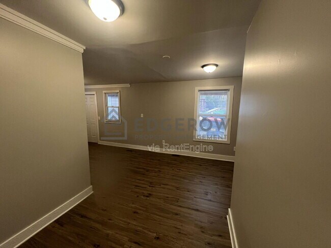 Foto del edificio - 300 Gunnison Ave SW