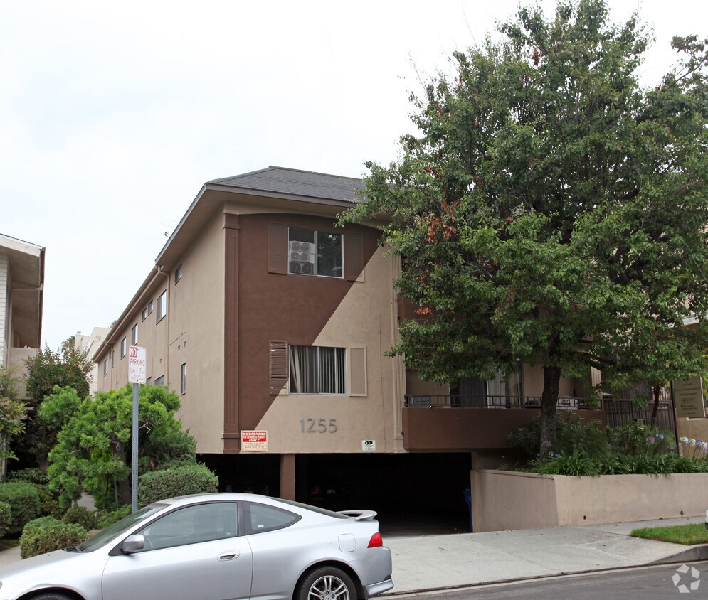 Primary Photo - Casa Granville LLC