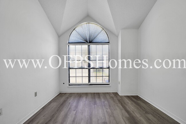 Building Photo - 2 bed Townhome in Fort Walton Beach