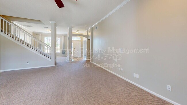 Foto del edificio - 5731 Rainbow Lake Dr N