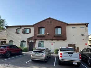 Building Photo - 2727 N Price Rd