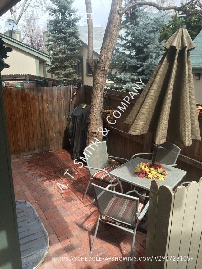 Foto del edificio - 8939 Yukon St