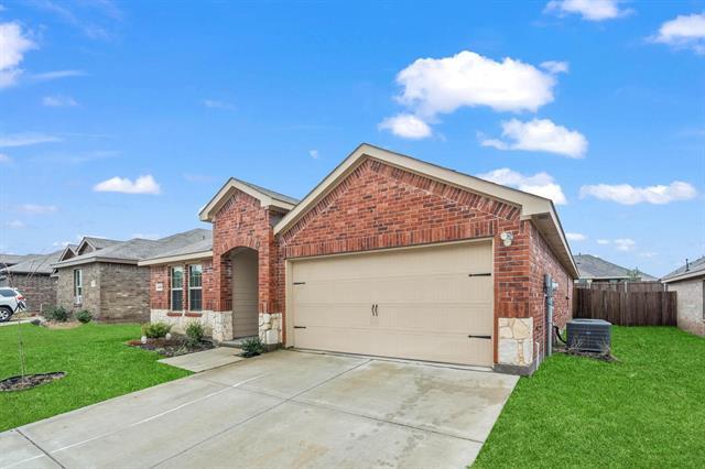 Building Photo - 2120 Tulipwood Dr