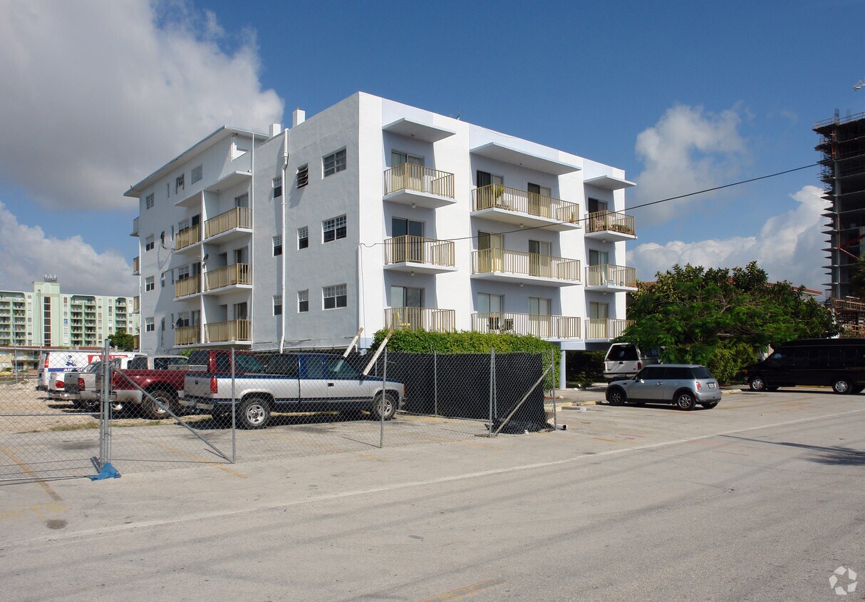Foto del edificio - Bay's End Apartments