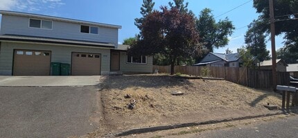 Building Photo - 1841 Sargent Ave