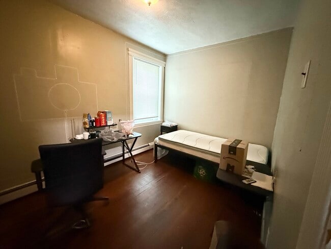 Building Photo - 4A Weld Ave