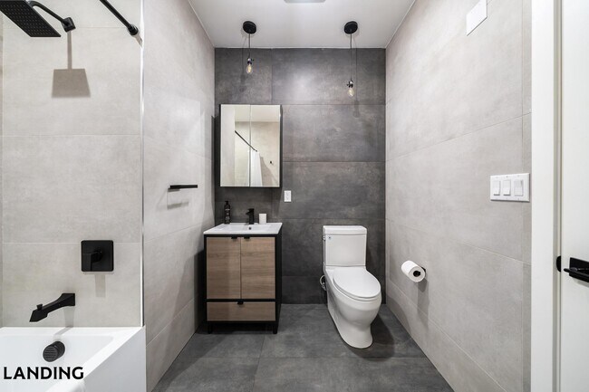 Foto del edificio - 65 McWhorter St