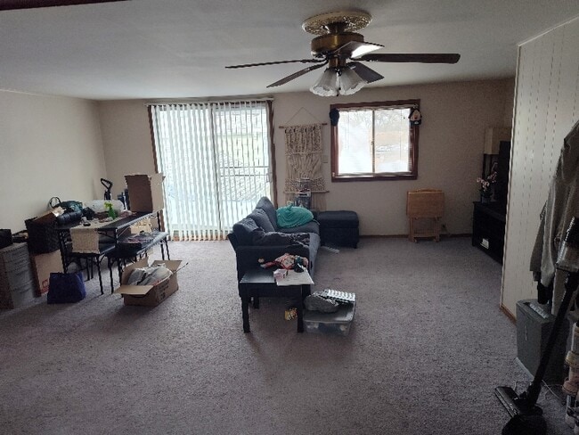 Foto del edificio - 301 Barr Elms Ave