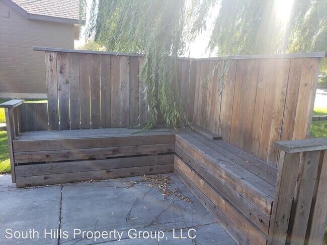 Foto del edificio - 3 br, 2 bath House - 1599 Brookside Loop