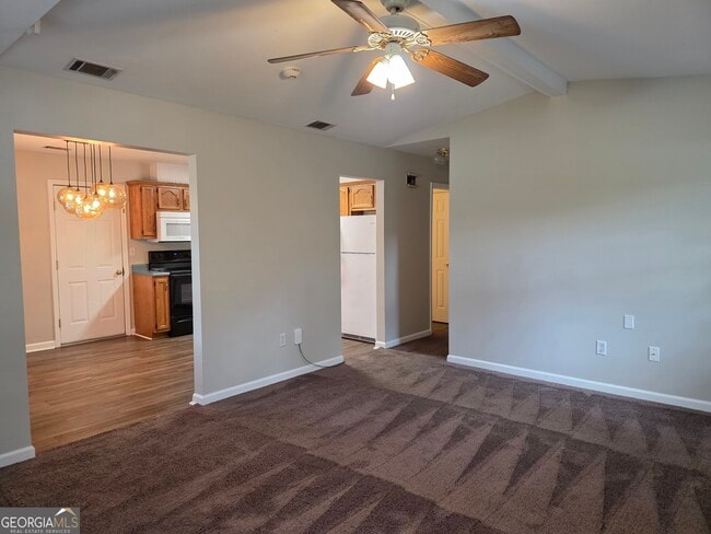 Building Photo - 146 John Glenn Dr