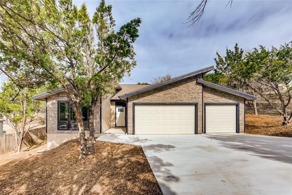 3406 Hamilton Ave, Lago Vista, TX 78645 House Rental in Lago Vista