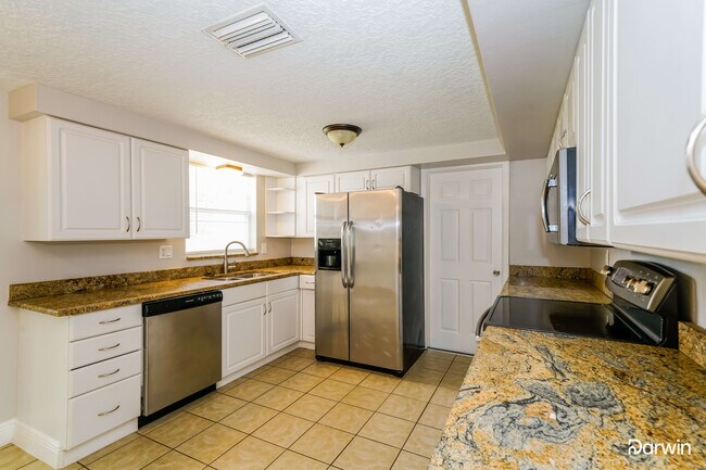Building Photo - 1539 Plum Tree Rd, Holiday, FL 34690