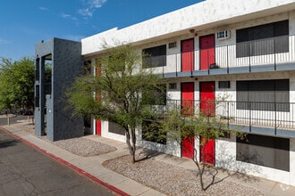 Building Photo - Monte Vista Commons