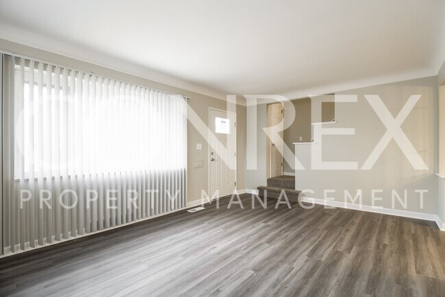 Building Photo - 7113 Salmar Ct