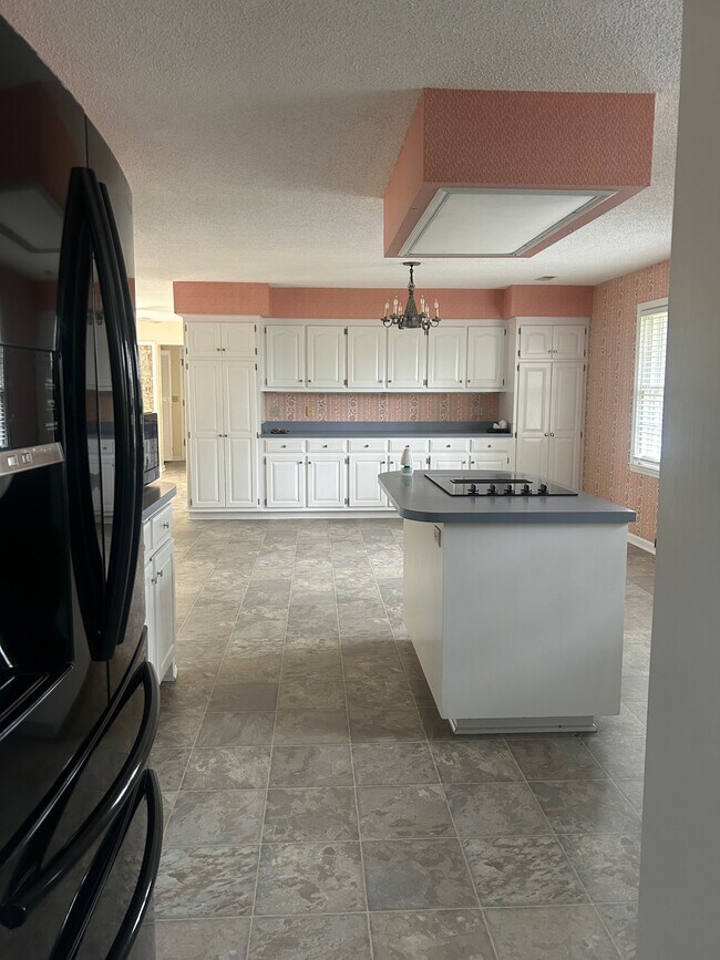 Foto del edificio - 4560 Smith Rd