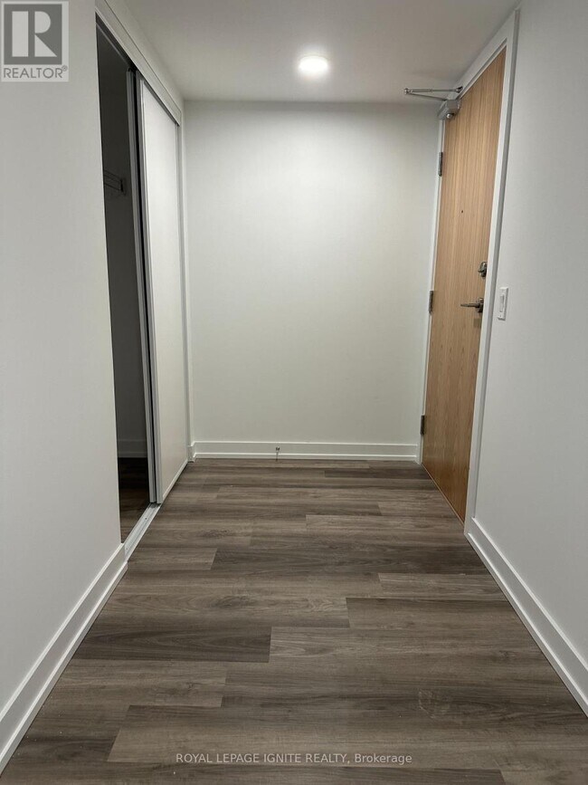 Photo du bâtiment - 1455 Celebration Dr