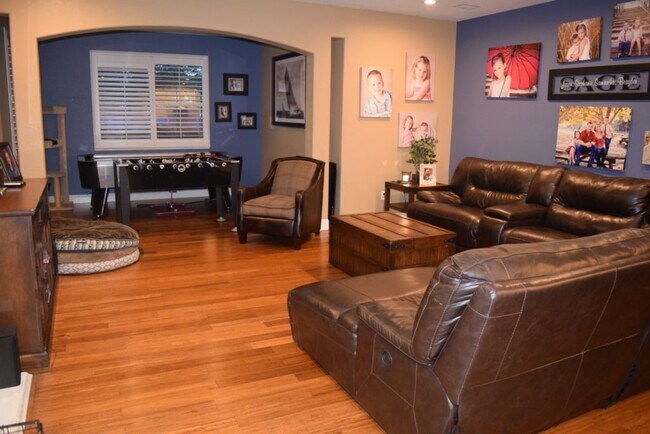 Building Photo - 6602 Grand Canyon Dr