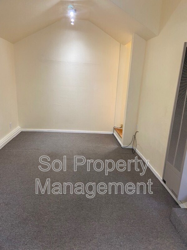 Building Photo - 4452 Soquel Dr