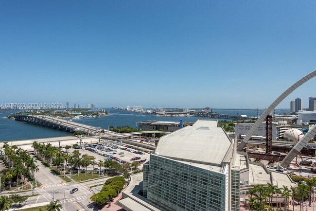 Foto del edificio - 1400 Biscayne Blvd