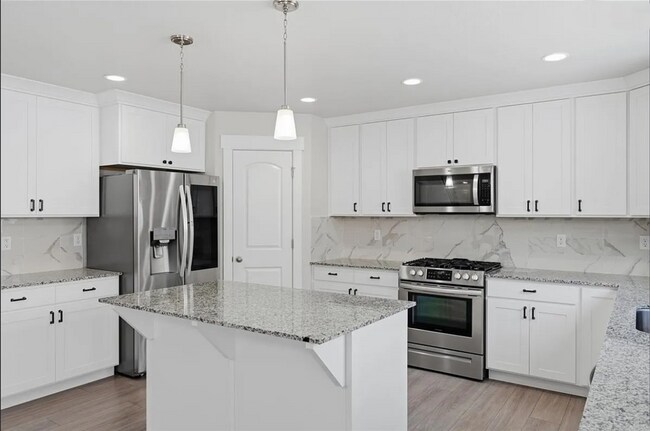 Foto del edificio - Coming Soon! 7 Bedroom/3.2 Bathroom home in Lehi