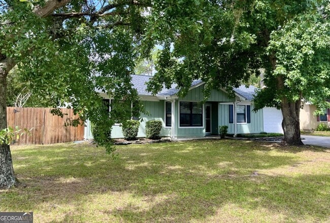 Building Photo - 317 Lake View Dr