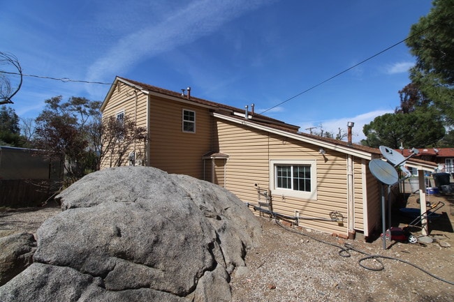Building Photo - 29905 Dove Ave