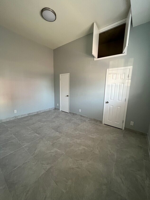 Building Photo - 6039 Torresdale Ave