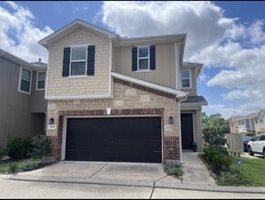 Building Photo - 10215 Alder Ridge Dr