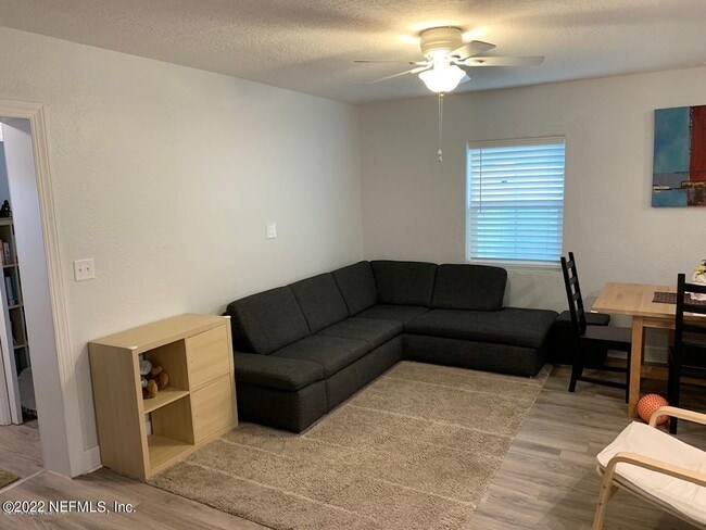 Foto del edificio - 728 7th St N