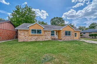 Building Photo - 5606 Elm Spring Dr