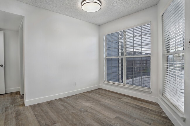 Foto del edificio - The Village at Raintree