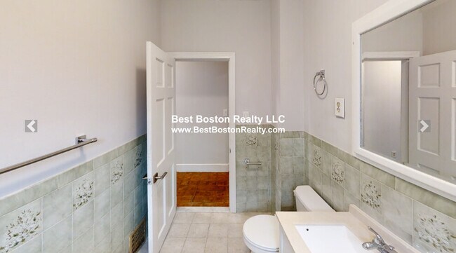 Foto del edificio - 11 Partridge Ave