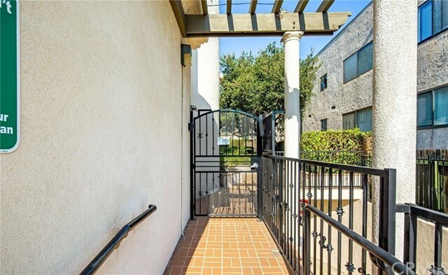 Building Photo - 2463 Oswego St